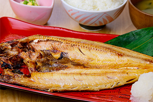ひものと和めし処をかし